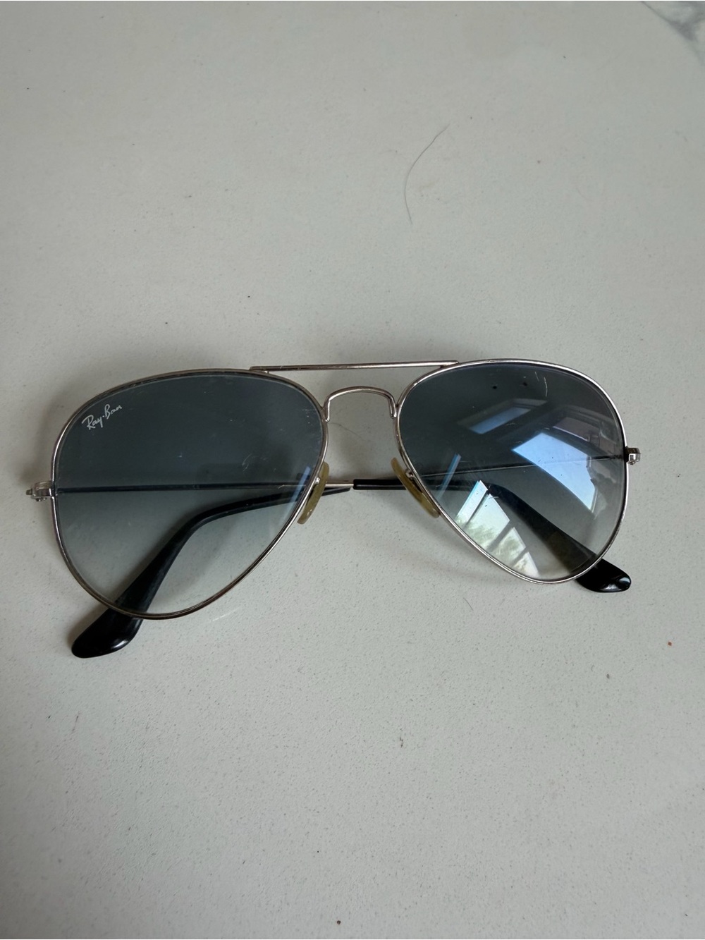Ray-Ban Aviator Sunglasses in Silver Frame with Gray Gradient Lenses